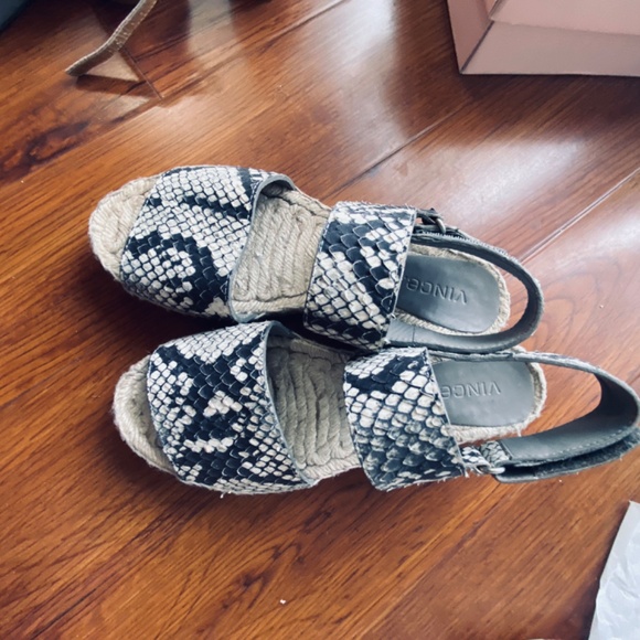 Shoes - Picture 2 of 3